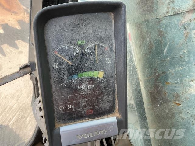 Volvo EC480DL 대형 굴삭기 29톤 이상