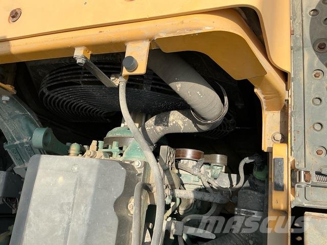 Volvo EC480DL 대형 굴삭기 29톤 이상