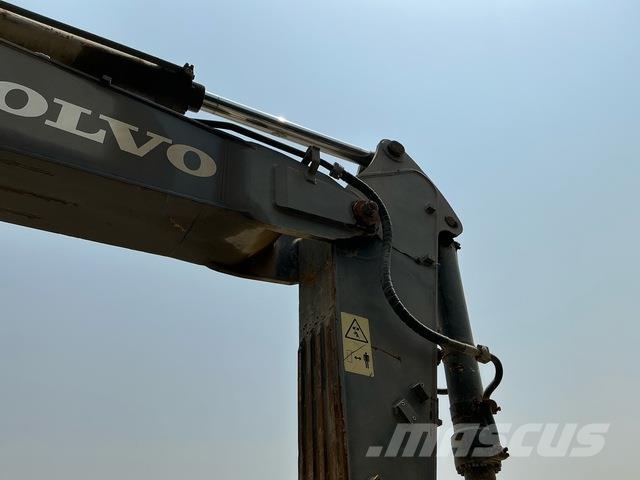 Volvo EC480DL 대형 굴삭기 29톤 이상