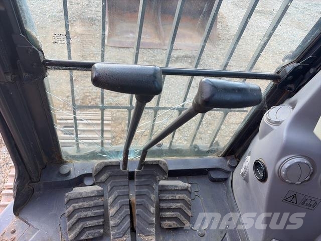 Volvo ECR235CL Pásové rýpadlá