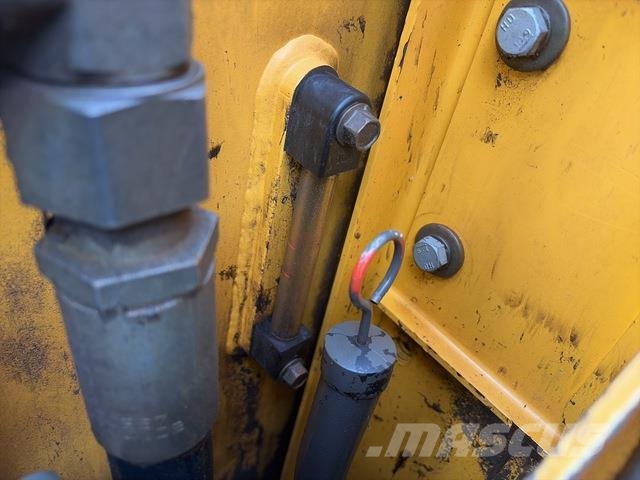 Volvo ECR235CL Pásové rýpadlá