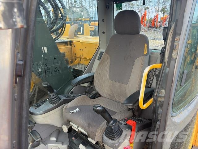 Volvo ECR235CL Pásové rýpadlá