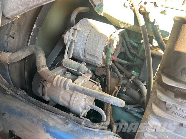 Volvo FH12 شاحنات قلابة