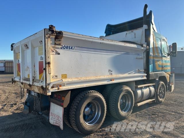 Volvo FH12 شاحنات قلابة