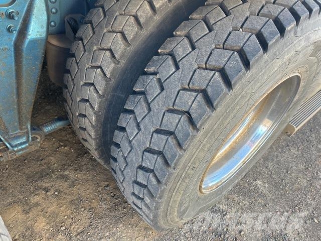 Volvo FH12 شاحنات قلابة