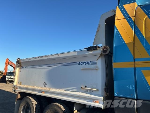 Volvo FH12 شاحنات قلابة