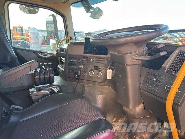 Volvo FM13 Camion ampliroll