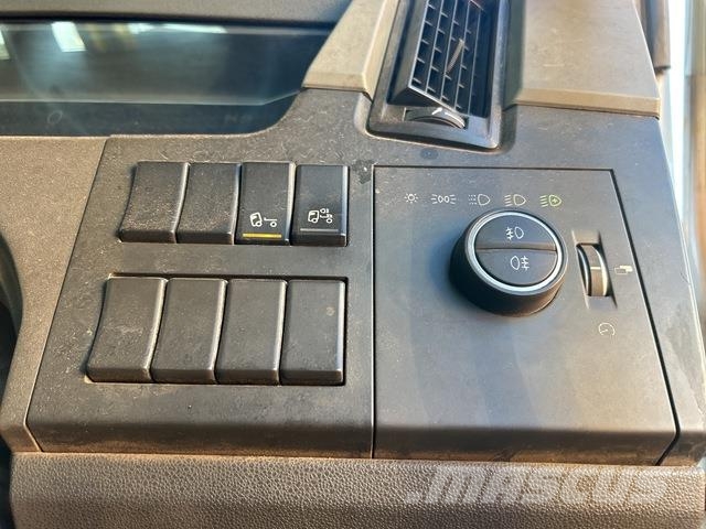 Volvo FM13 Camion ampliroll