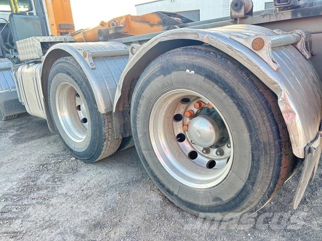 Volvo FM13 Camion ampliroll