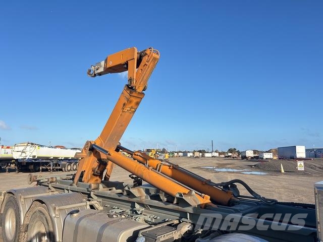 Volvo FM13 Camion ampliroll