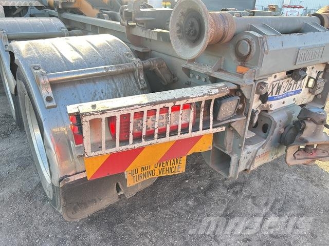 Volvo FM13 Camion ampliroll