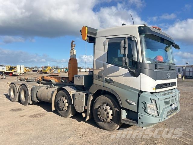Volvo FMX13 Hook lift trucks