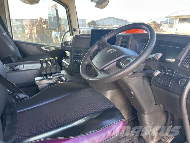 Volvo FMX13 Hook lift trucks