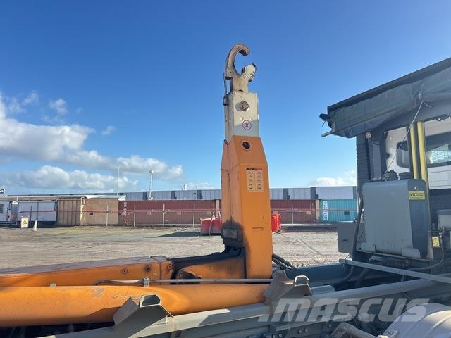 Volvo FMX13 Hook lift trucks