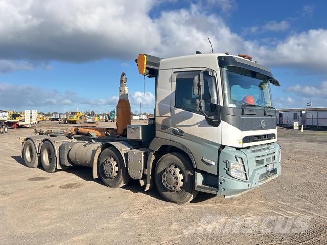 Volvo FMX13 Hook lift trucks
