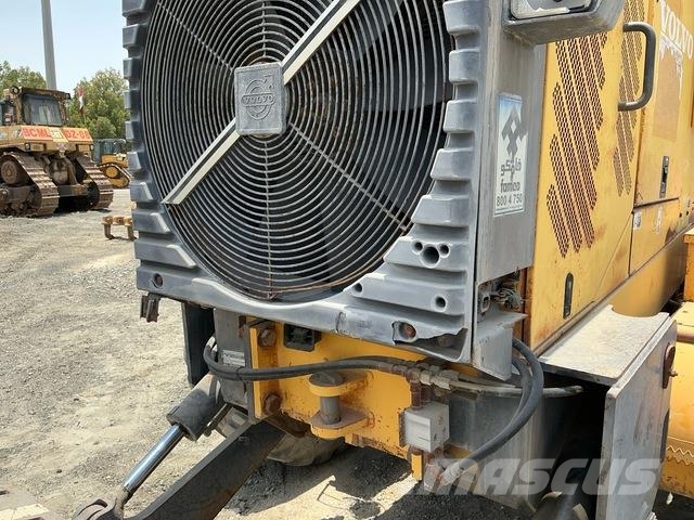Volvo G780B Γκρέιντερς
