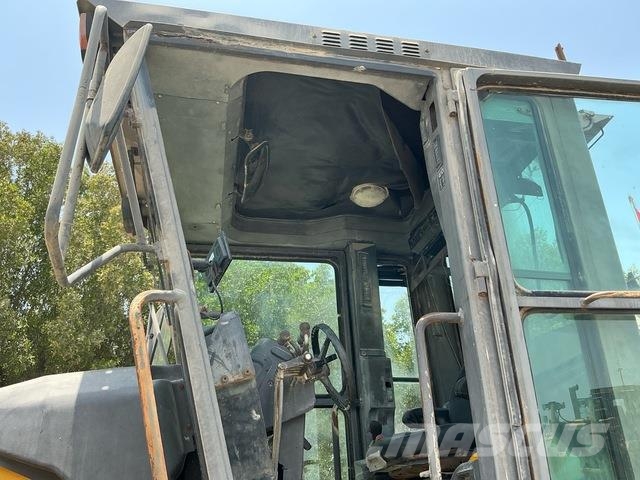 Volvo G780B Γκρέιντερς