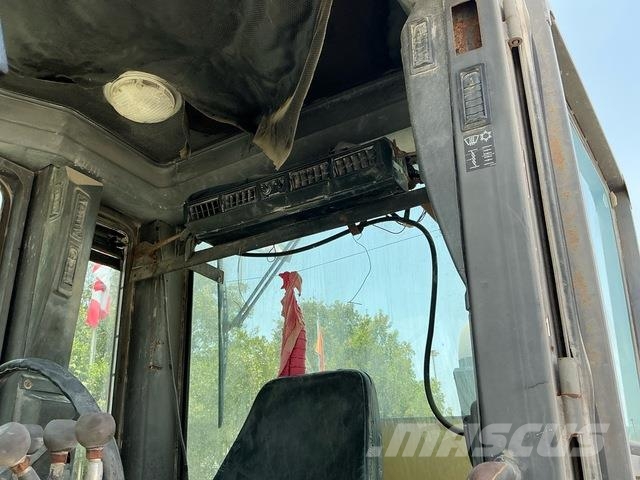 Volvo G780B Γκρέιντερς