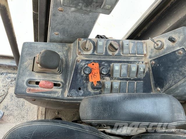 Volvo G780B Γκρέιντερς