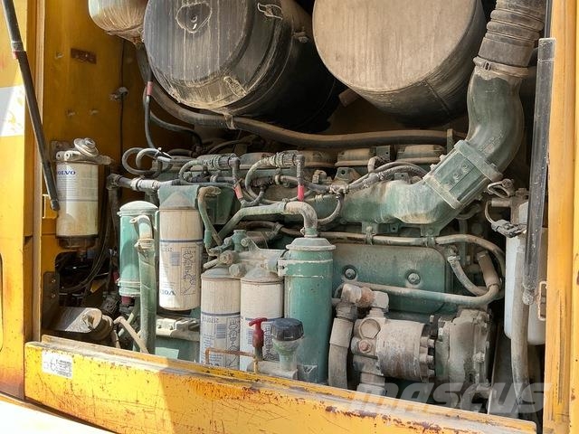 Volvo G780B Γκρέιντερς