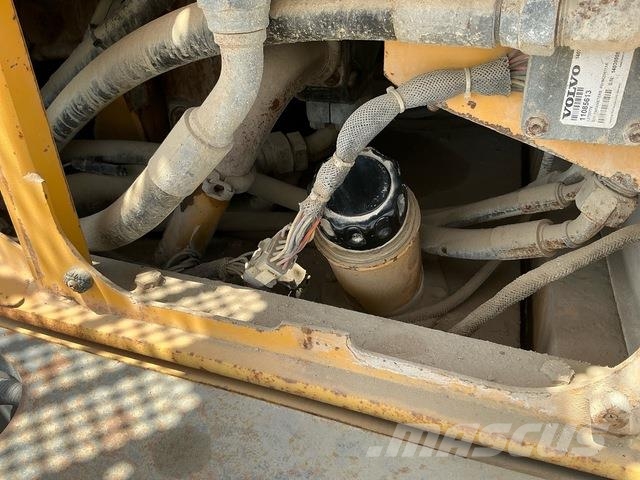 Volvo G780B Γκρέιντερς