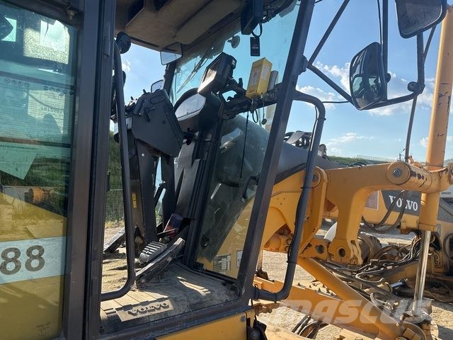 Volvo G946B Γκρέιντερς