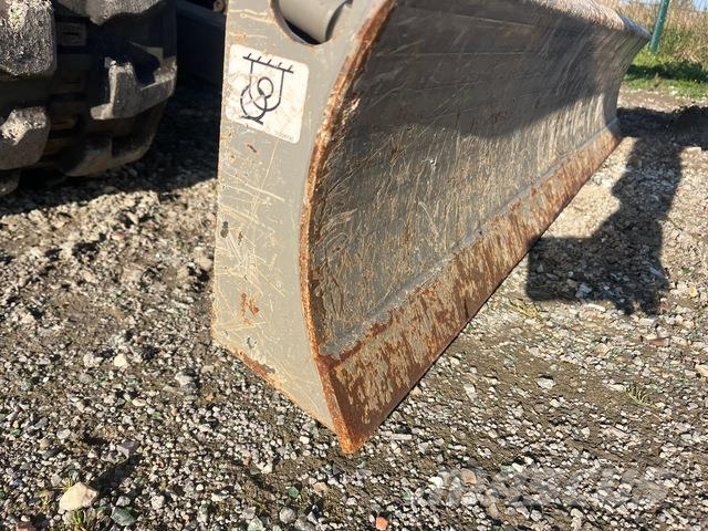 Volvo JECR25D Mini pelle < 7t