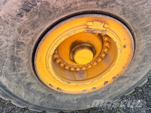 Volvo L180G Wheel loaders