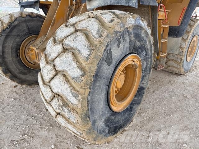 Volvo L220H Фронтальные погрузчики