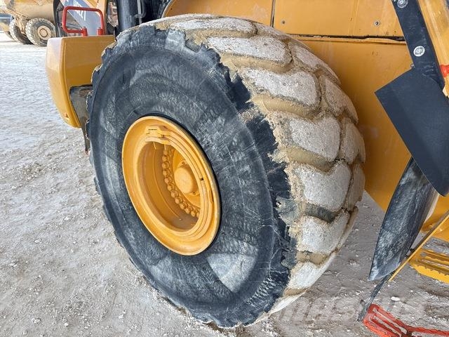 Volvo L220H Фронтальные погрузчики