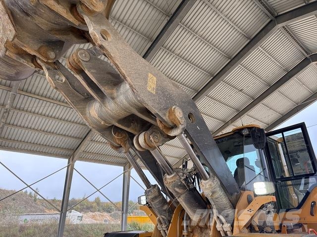 Volvo L220H Фронтальные погрузчики