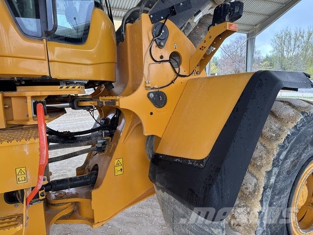 Volvo L220H Фронтальные погрузчики