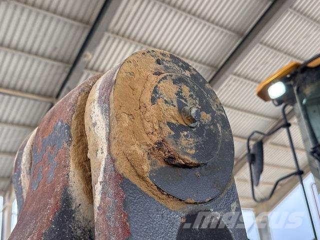 Volvo L220H Фронтальные погрузчики