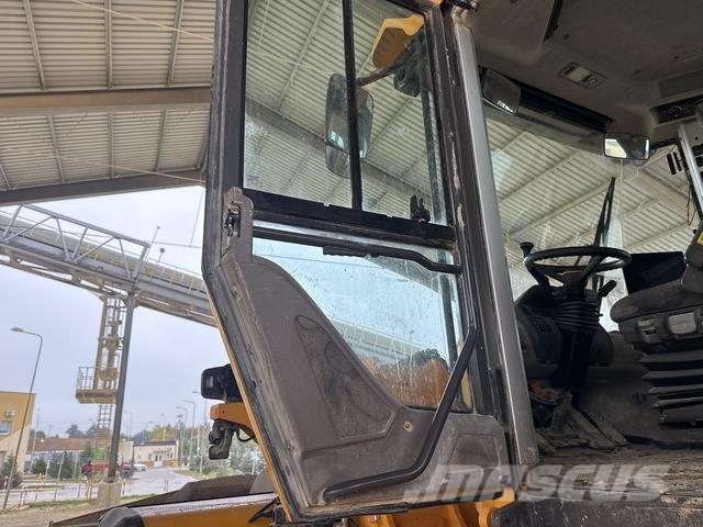 Volvo L220H Фронтальные погрузчики