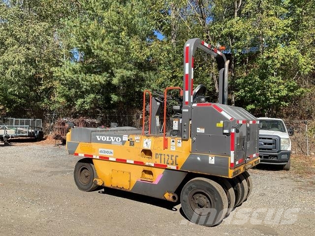 Volvo PT125C Rulli gommati