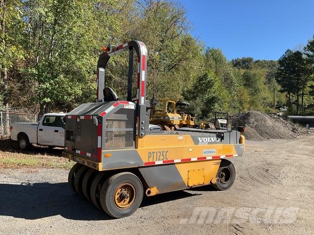 Volvo PT125C Rulli gommati