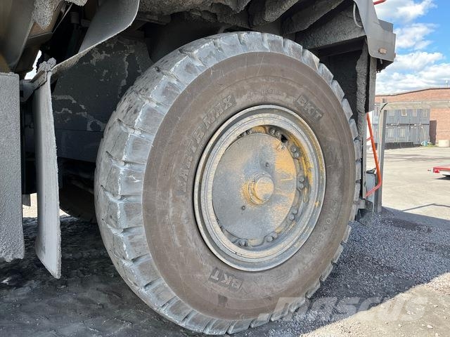 Volvo R100E Camiones articulados