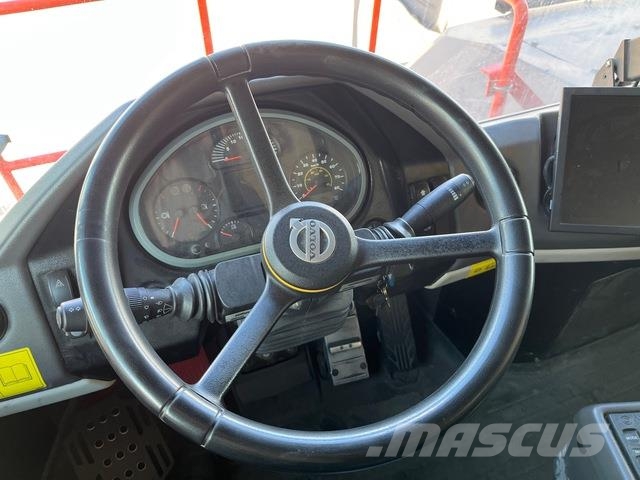 Volvo R100E Camiones articulados