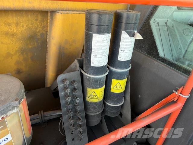 Volvo R100E Camiones articulados