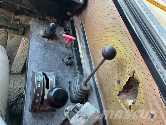 Volvo R32 Artikulētie pašizgāzēji
