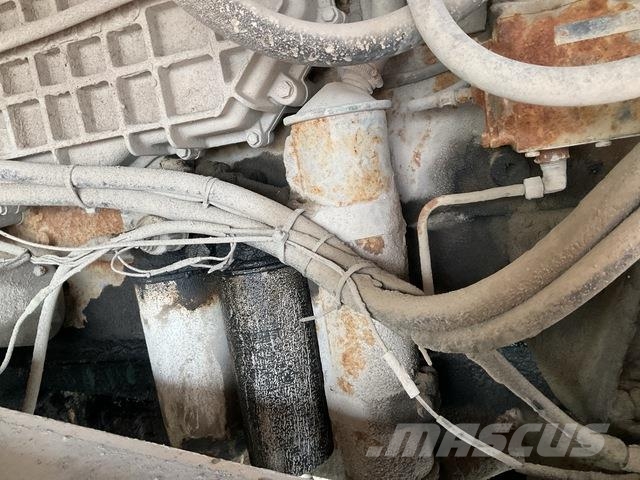 Volvo R32 Artikulētie pašizgāzēji