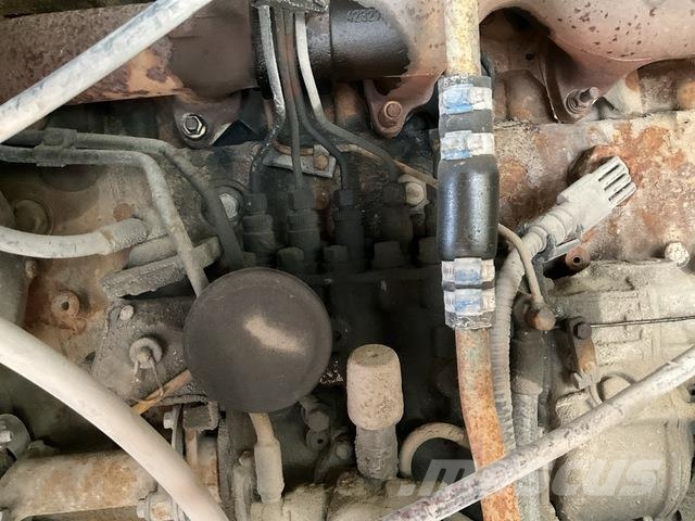 Volvo R32 Artikulētie pašizgāzēji