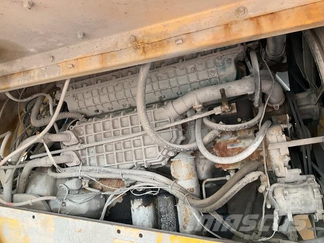Volvo R32 Artikulētie pašizgāzēji