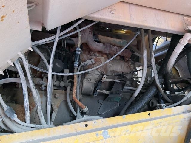 Volvo R32 Artikulētie pašizgāzēji