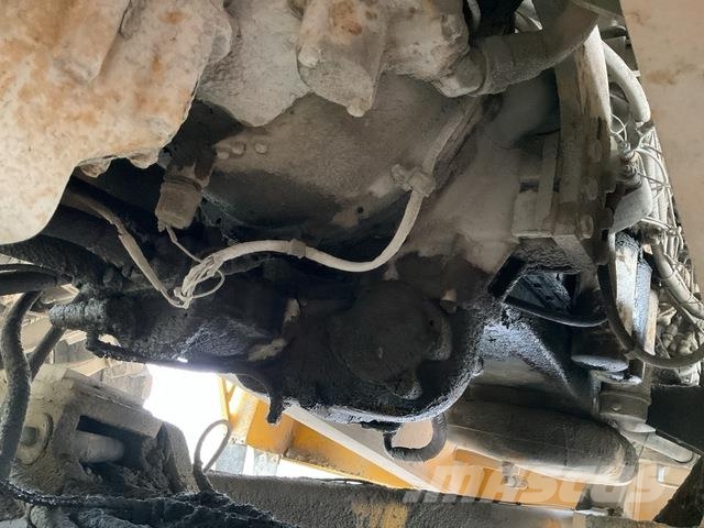 Volvo R32 Artikulētie pašizgāzēji