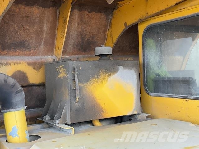 Volvo R32 Artikulētie pašizgāzēji