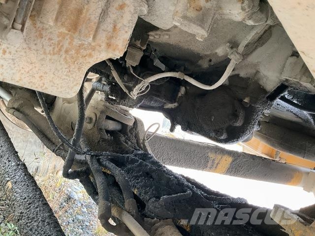Volvo R32 Artikulētie pašizgāzēji
