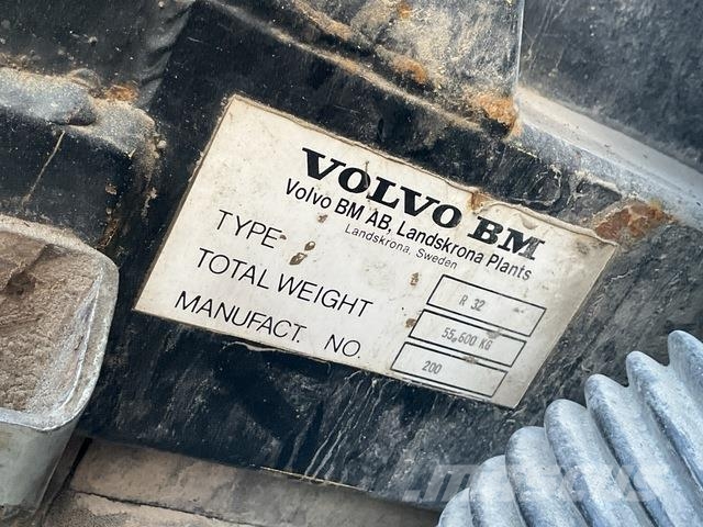 Volvo R32 Artikulētie pašizgāzēji