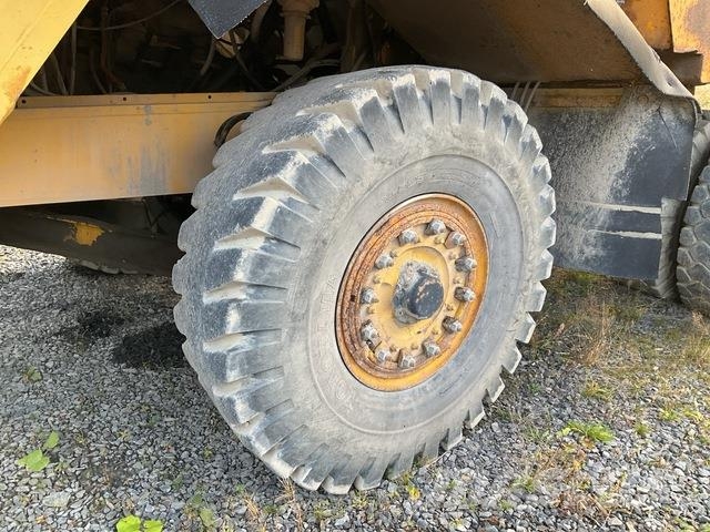 Volvo R32 Artikulētie pašizgāzēji