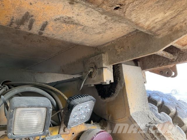 Volvo R32 Artikulētie pašizgāzēji